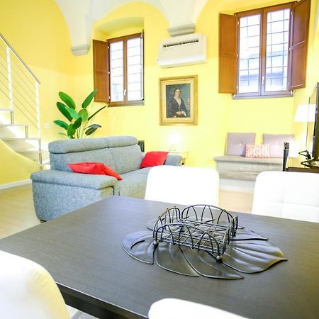 Fiorenza Boutique Apartment Флоренция Экстерьер фото
