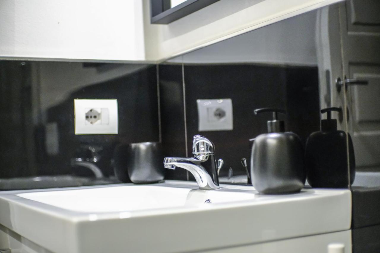 Fiorenza Boutique Apartment Флоренция Экстерьер фото